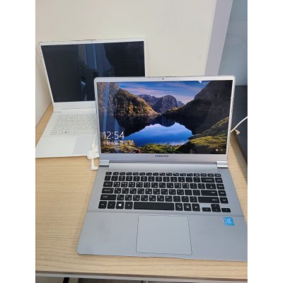 중고 노트북 리퍼 삼성 메탈9 nt900x3l 13인치 노트북 I7 SSD 가정용 사무용